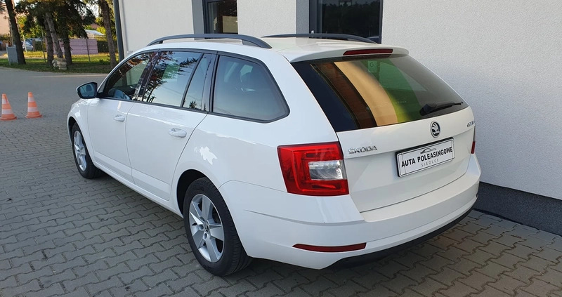 Skoda Octavia cena 37300 przebieg: 196000, rok produkcji 2019 z Augustów małe 277